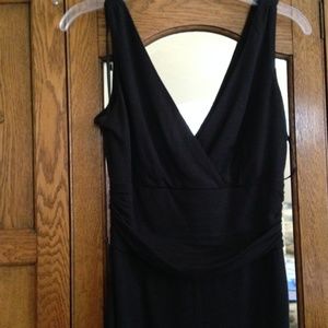 Ann Taylor Loft NWT sleeveless V-neck Dress Size 6